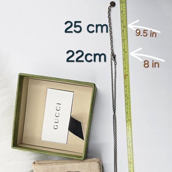 Textured Interlocking GG Marmont Pendant & Chain - Picture 16 of 17